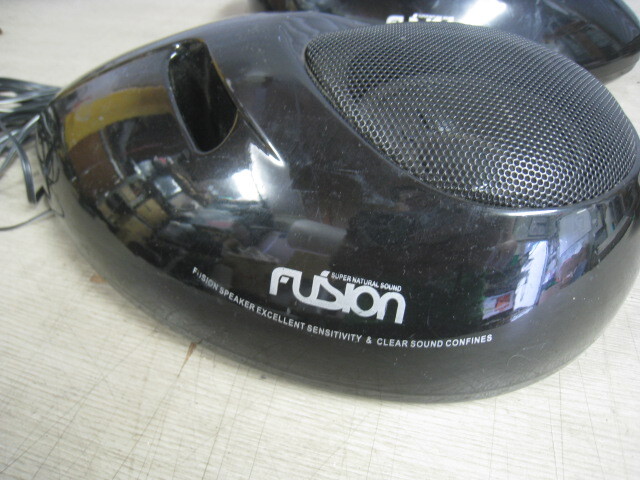  selling up small size Fusion #3WAY BASS-REFLEX SYSTEM rear speaker left right FUSION# as it stands Subaru original? light car light truck etc. 