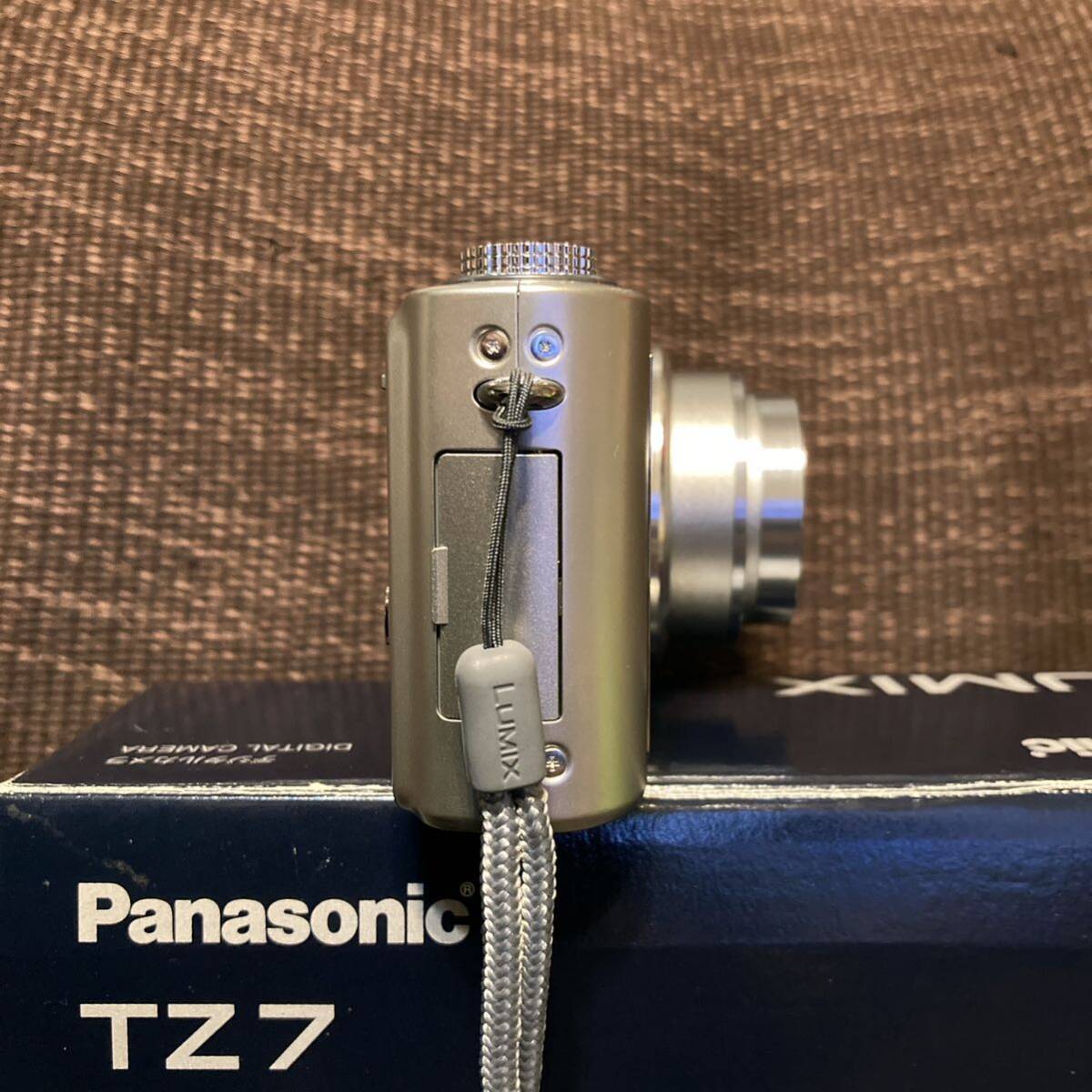 Panasonic パナソニック LUMIX ルミックス DMC-TZ7 コンパクトデジタルカメラ シルバー 動作確認　　【0501-1】_画像3
