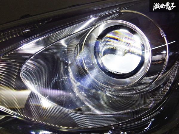 きれい！！ トヨタ純正 NHP10 アクア 中期 LED ヘッドライト ヘッドランプ 左 助手席 KOITO 52-293 点灯確認済み 打刻H 棚P6_画像9