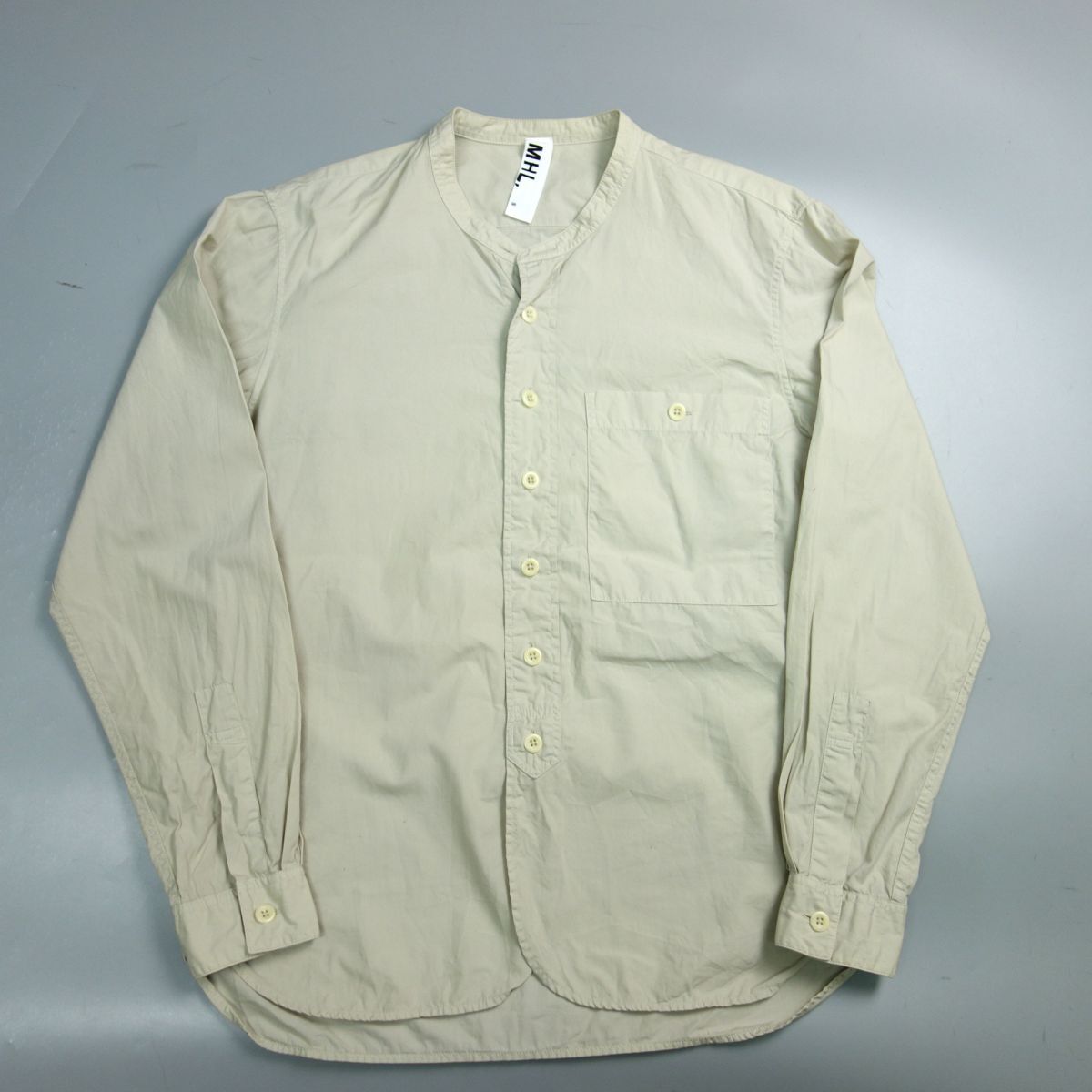 美品 マーガレットハウエル MHL GARMENT DYE BASIC POPLIN 596-7150500 バンドカラー 長袖シャツ メンズ Sの画像1