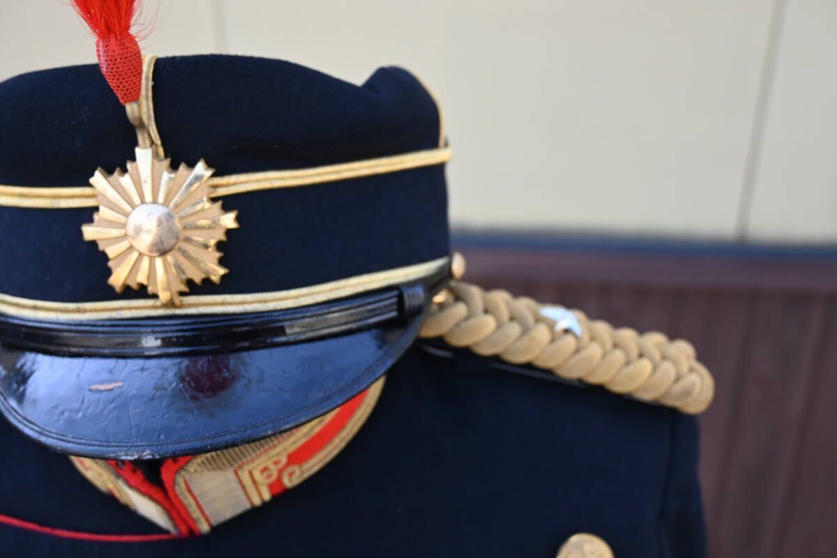 旧日本軍 飾帯 正肩章 実物 日本陸軍 大礼服 一式 歩兵少尉 明治 旧日本軍 飾帯 正肩章 実物 日本陸軍 大礼服 一式 歩兵少尉 明治