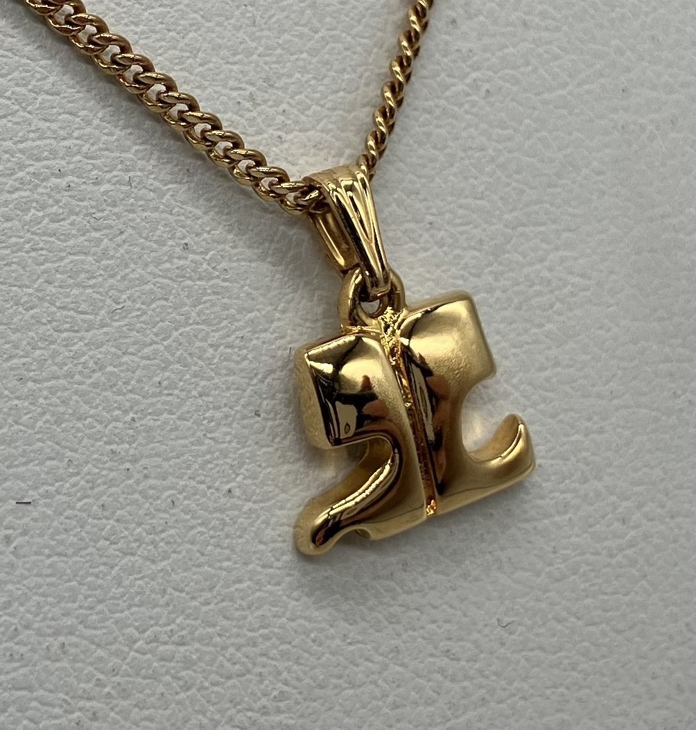 courreges 40+6cm Logo Mark Gold color necklace 