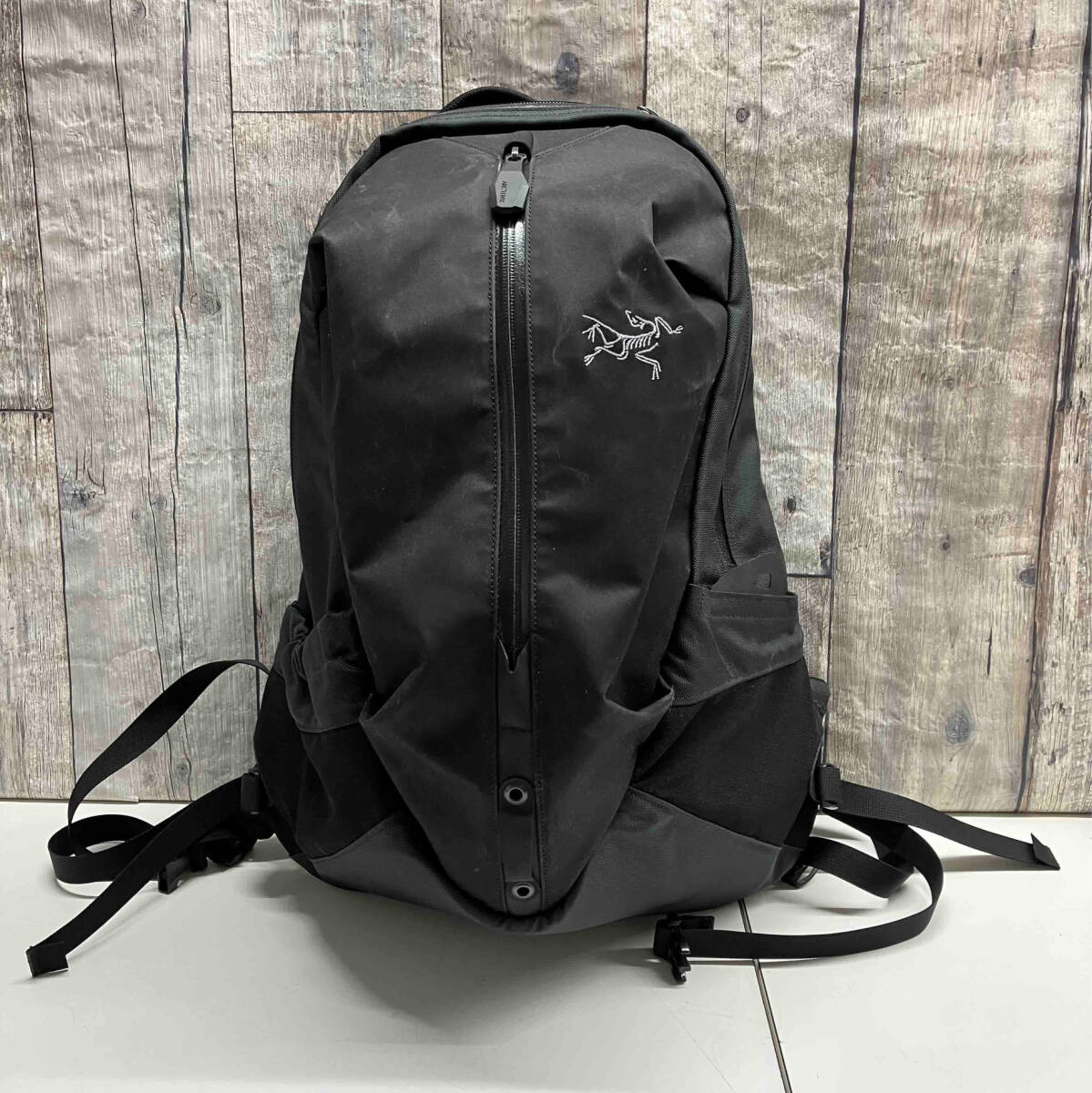 パリコレクション ARC'TERYX/アークテリクス/リュック/24018-124726-05/20/BLACK/ナイロン/無地 アークテリクス