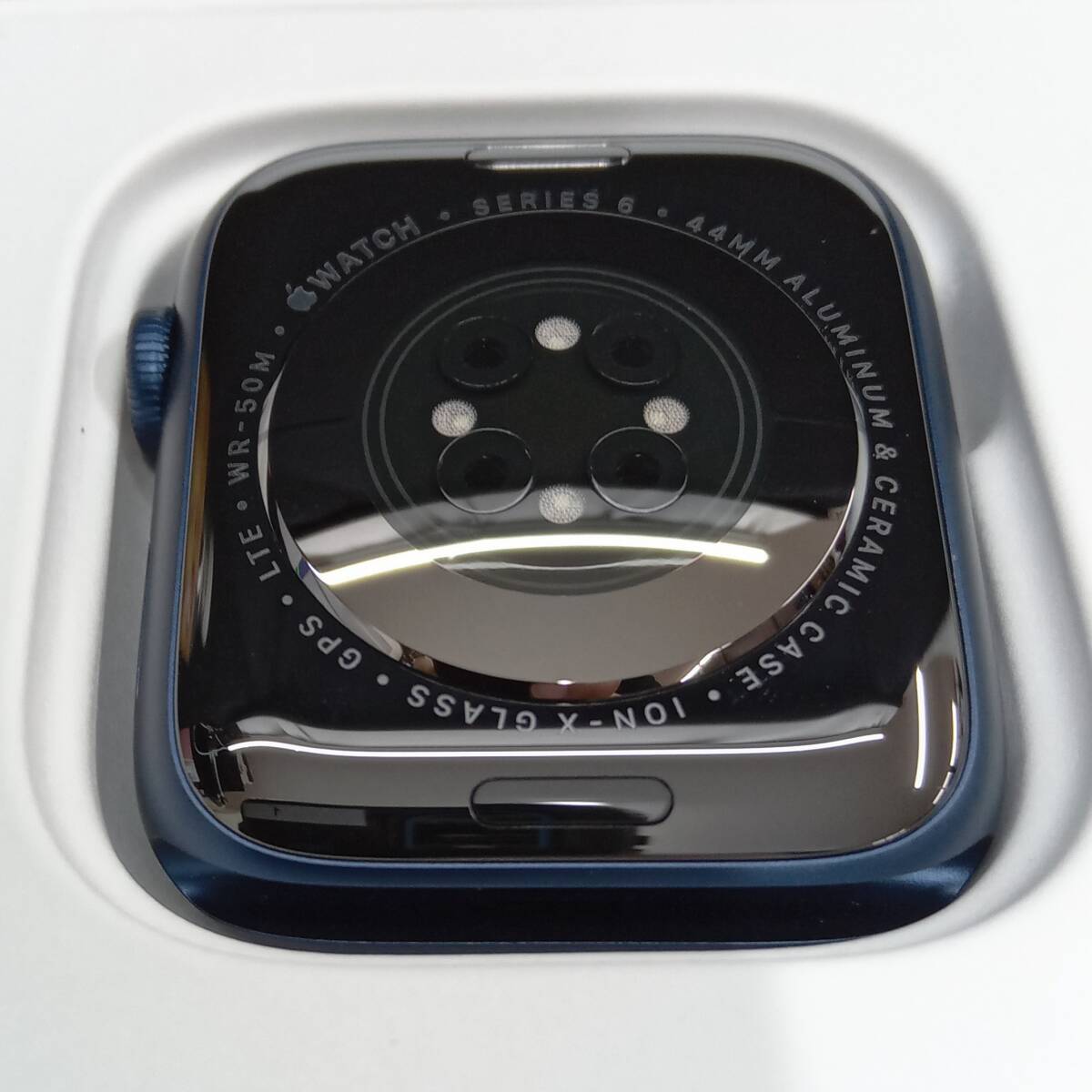 [未使用] Apple Watch Series 6 アップルウォッチ[44mm Cellularモデル ブルーアルミニウムケース] セルラー スマートウォッチ_画像3