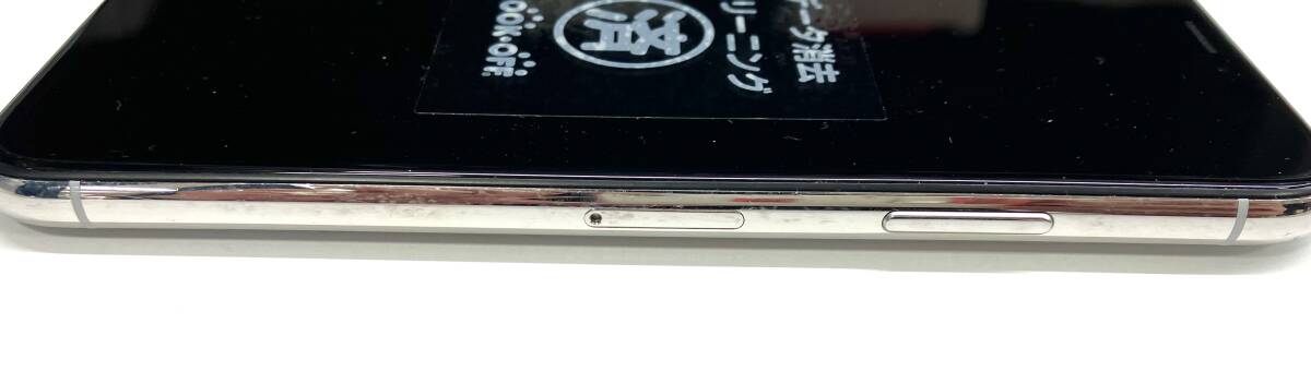 MQAY2J/A iPhone X 64GB シルバー au SIMロック解除済み_画像4
