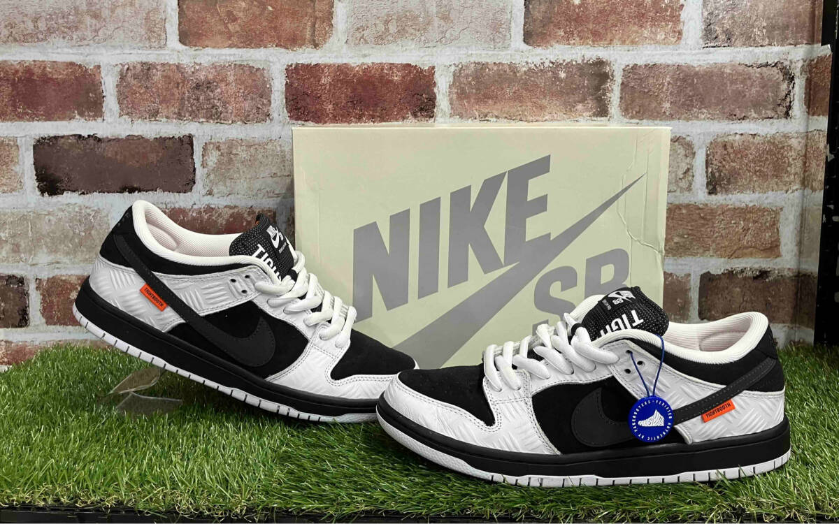 TIGHTBOOTH × NIKE SB/タイトブース/ナイキエスビー/DUNK LOW PRO QS/ダンクロウ/Black and White/FD2629-100/27.5/us9.5_画像1