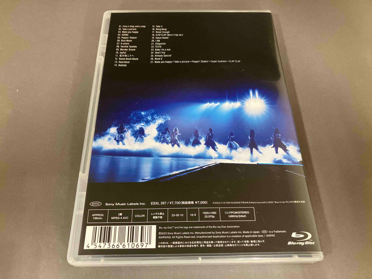 NiziU Live with U 2022 'Burn it Up' in TOKYO DOME(通常版)(Blu-ray Disc) [ESXL267]_画像2