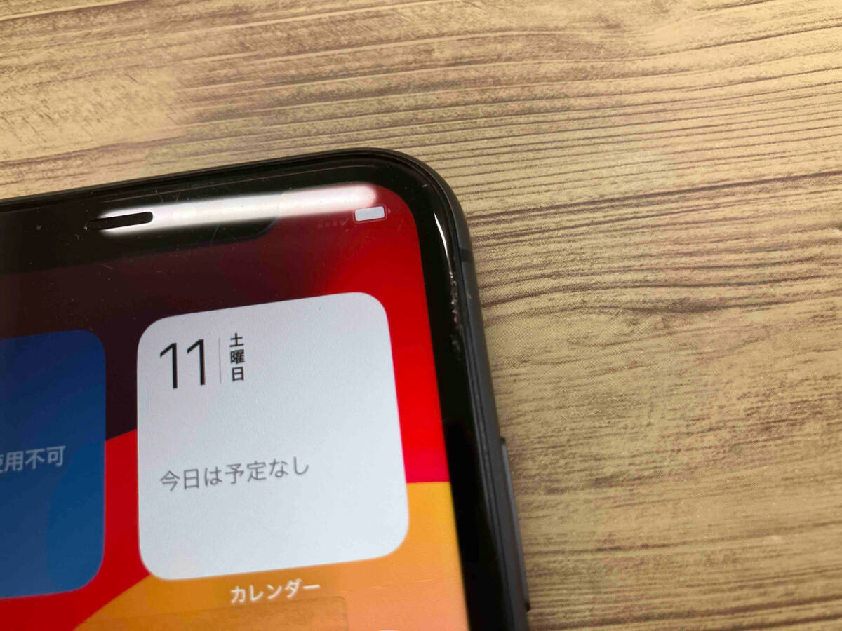 ジャンク Apple MWLT2J/A iPhone 11 64GB ブラック SIMロック解除済み SoftBank_画像2