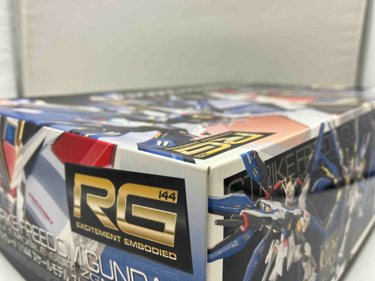  пластиковая модель Bandai 1/144 Strike freedom Gundam RG [ Mobile Suit Gundam SEED DESTINY]