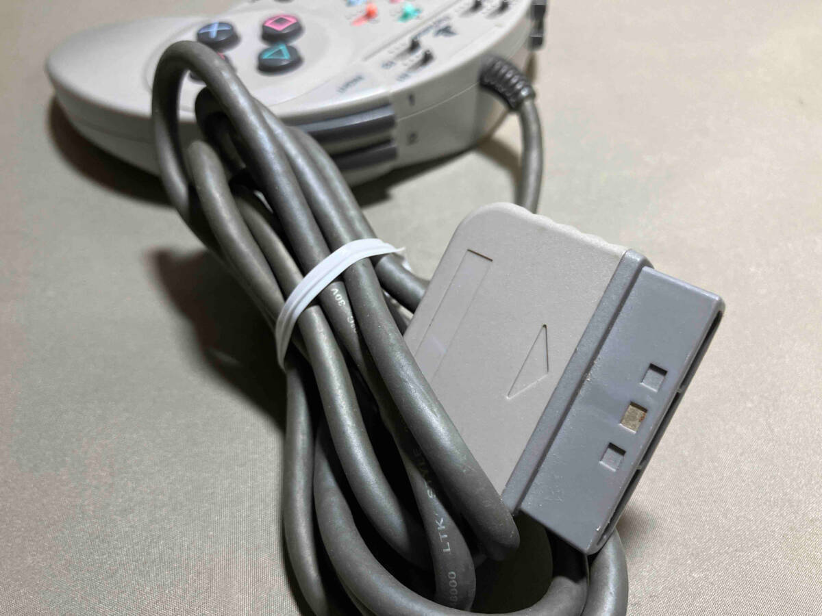  Junk PlayStation body SCPH-7000 ( controller /Ascii Pad)