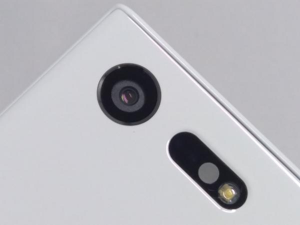 docomo 【SIMロックなし】Android SO-02J Xperia X Compact_画像4