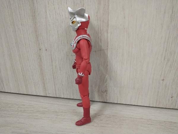 1. S.H.Figuarts Ultraman Leo Ultraman Leo 