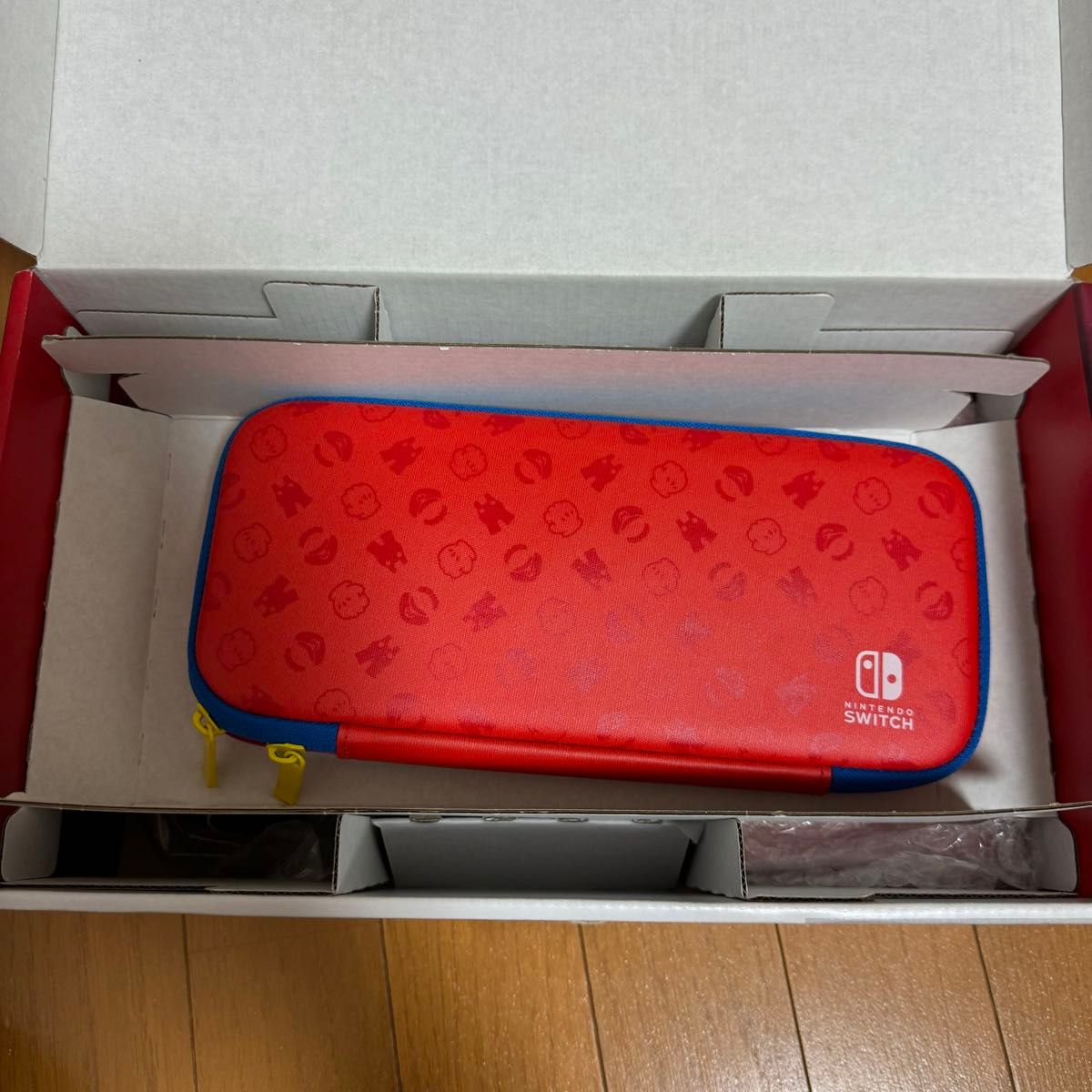 Nintendo Switch 新型 マリオレッド×ブルー セット