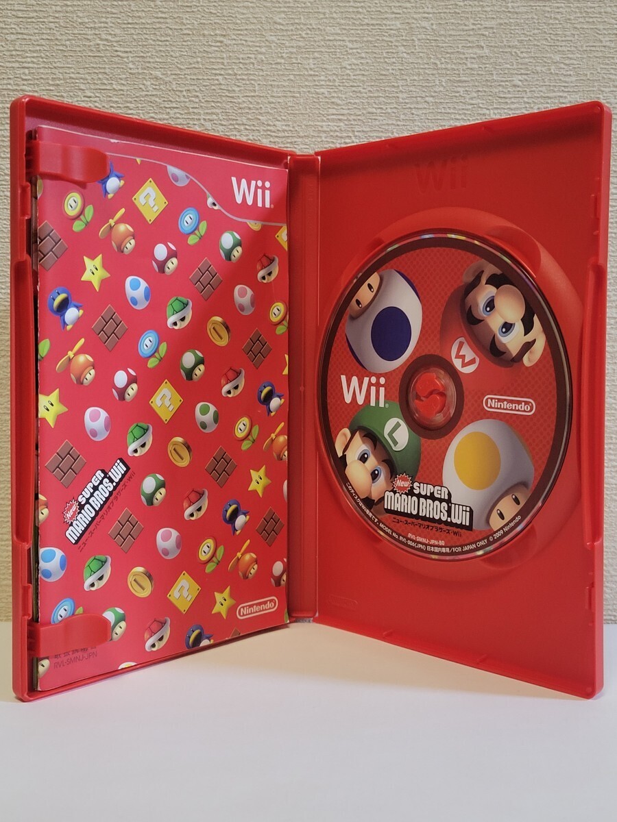 中古☆Wii NEW スーパーマリオブラザーズ Wii 送料無料 箱 説明書 付き Wii U可 名作 アクション ルイージ ピノキオ ピーチ クッパ ニュー