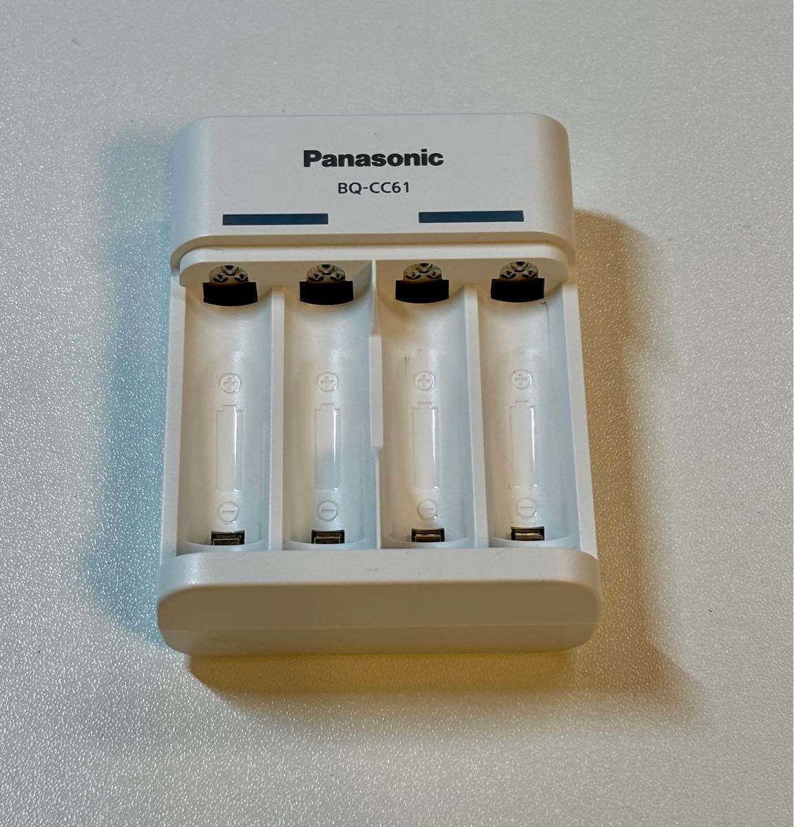 パナソニック 単3形単4形 USB入力充電器(白) BQ-CC61