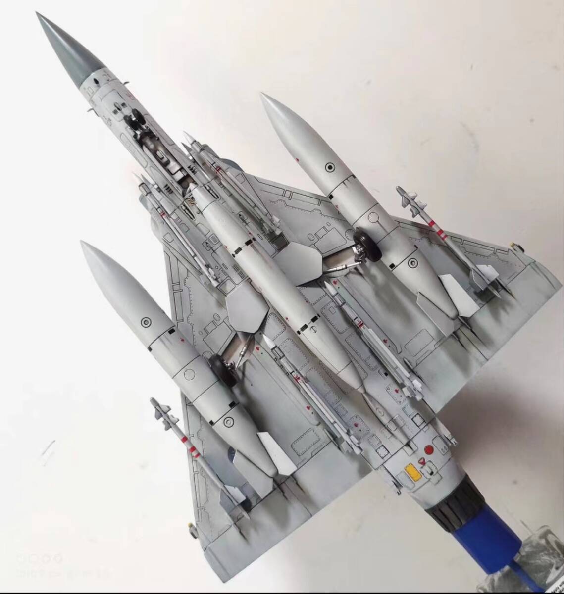 1/48 フランス空軍 ミラージュ2000-5EI 組立塗装済完成品_画像7