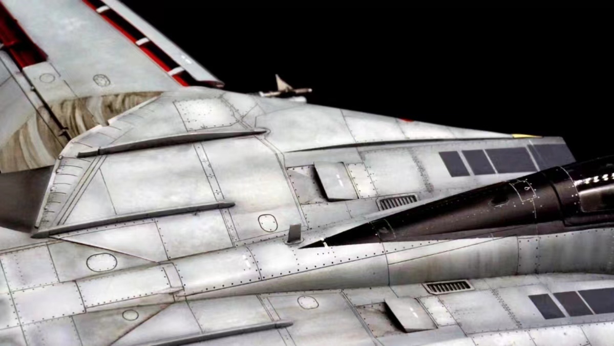 1/72 アメリカ海軍 F-14D トムキャット 組立塗装済完成品_画像2