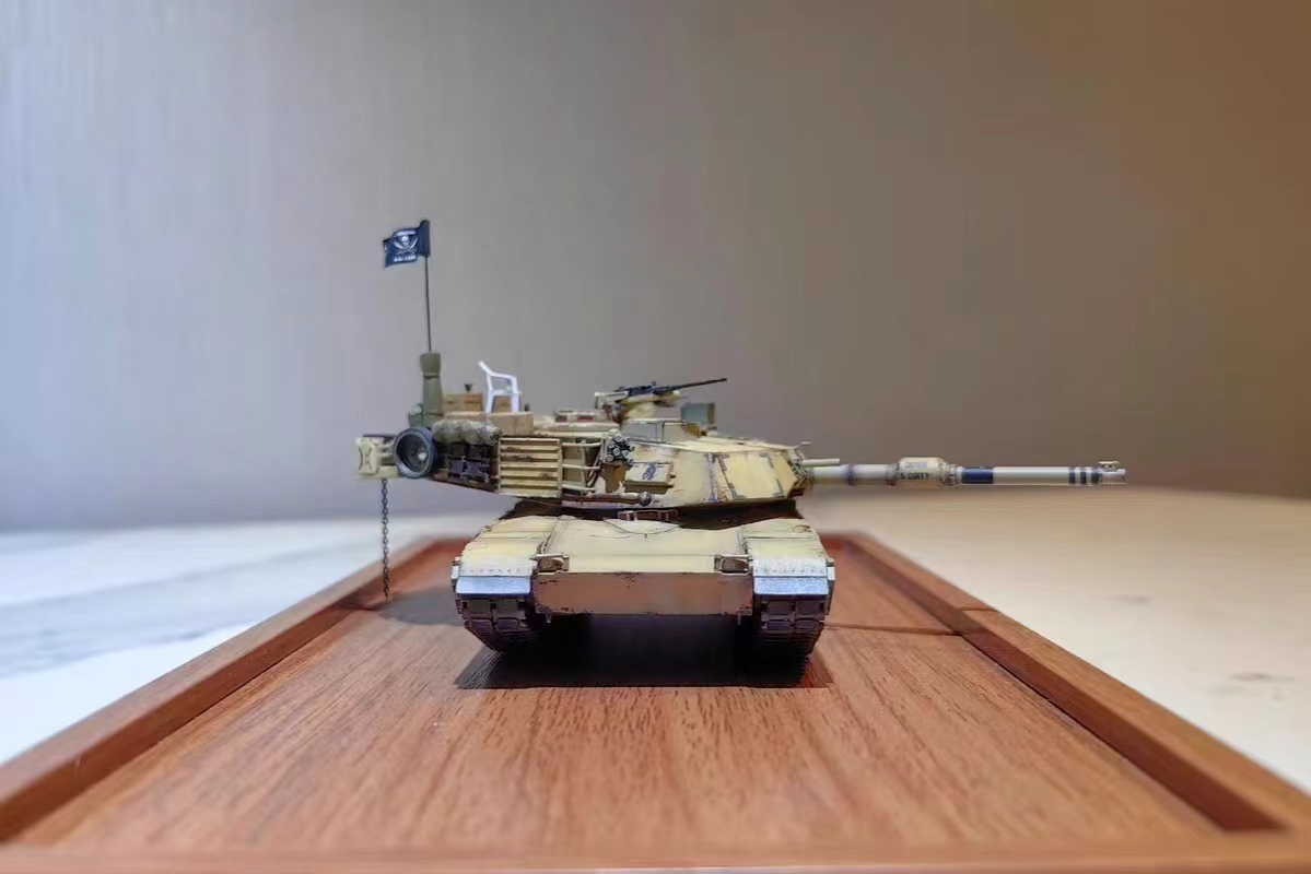 1/72 アメリカ軍 主力戦車 M1A2 エイブラムス 組立塗装済完成品 _画像5