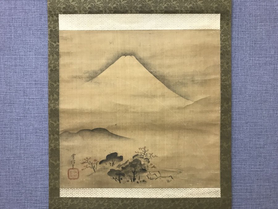 狩野常信筆 掛軸 冨士山水画 日本画 共箱付き_画像2