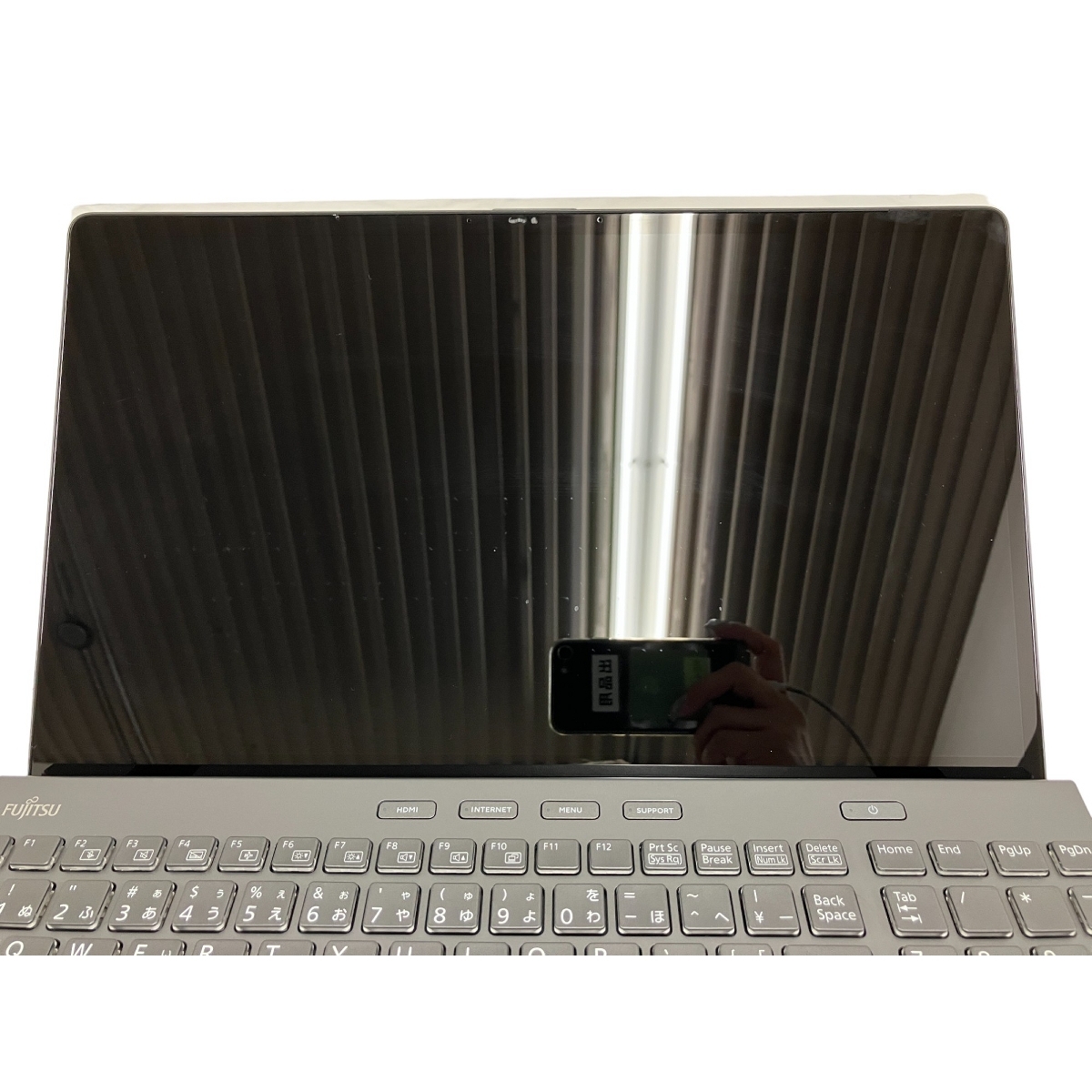 【動作保証】FUJITSU FMV LIFEBOOK FMVAH06002 ノート PC i7 1260P 16GB SSD 512GB 15.6インチ FHD Win11 中古 美品 T8795739_画像4