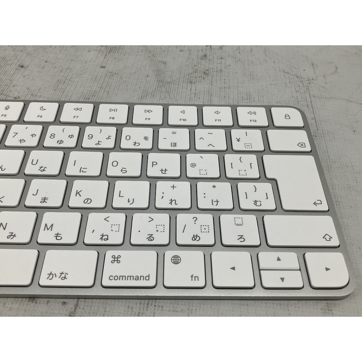 【動作保証】 Apple MK2A3J/A Magic Keyboard マジックキーボード PC周辺機器 アップル 家電 中古 H8837577_画像4