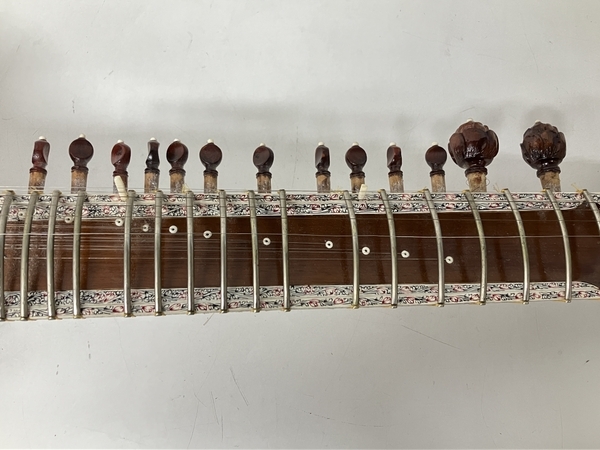 【引取限定】 詳細不明 シタール インド楽器 型番不明 弦楽器 ジャンク 直 S8841326_画像3