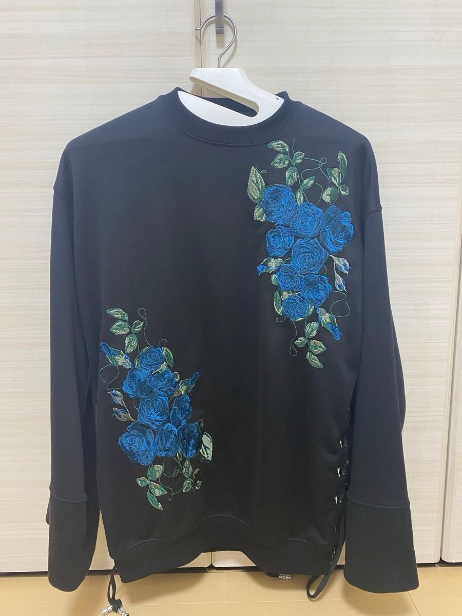 Ado × HARE】サイドレースアップローズシシュウスウェット S Ado × HARE】サイドレースアップローズシシュウスウェット S