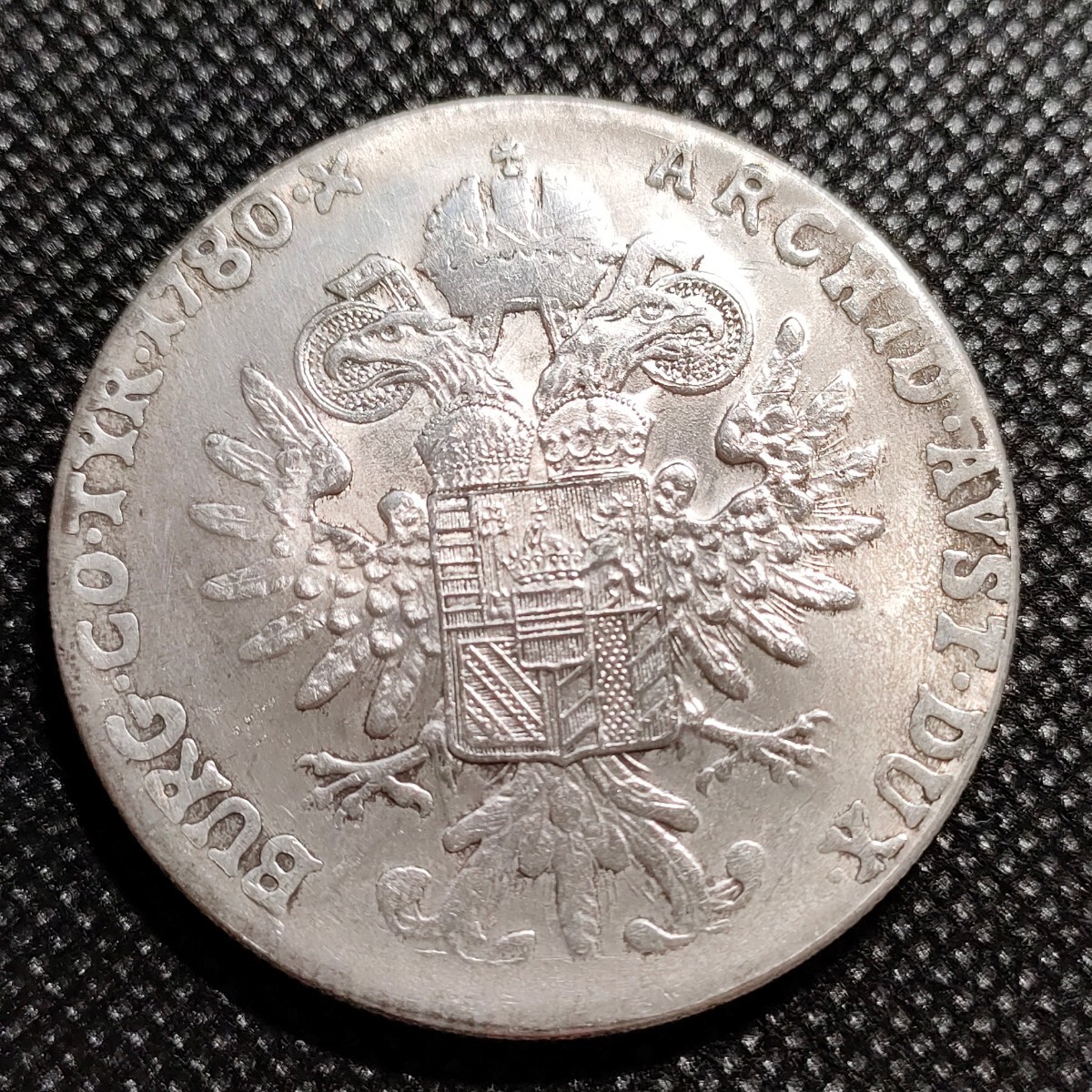 8307　オーストリア　マリア・テレジア　約45mm　海外古銭　アンティークコイン_画像2
