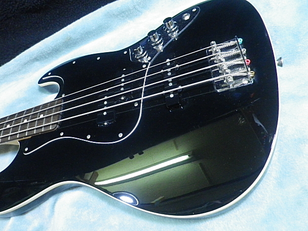 ★ 極美品 Fender Aerodyne JB フェンダー エアロダイン ジャズベース ブラック ★の画像5