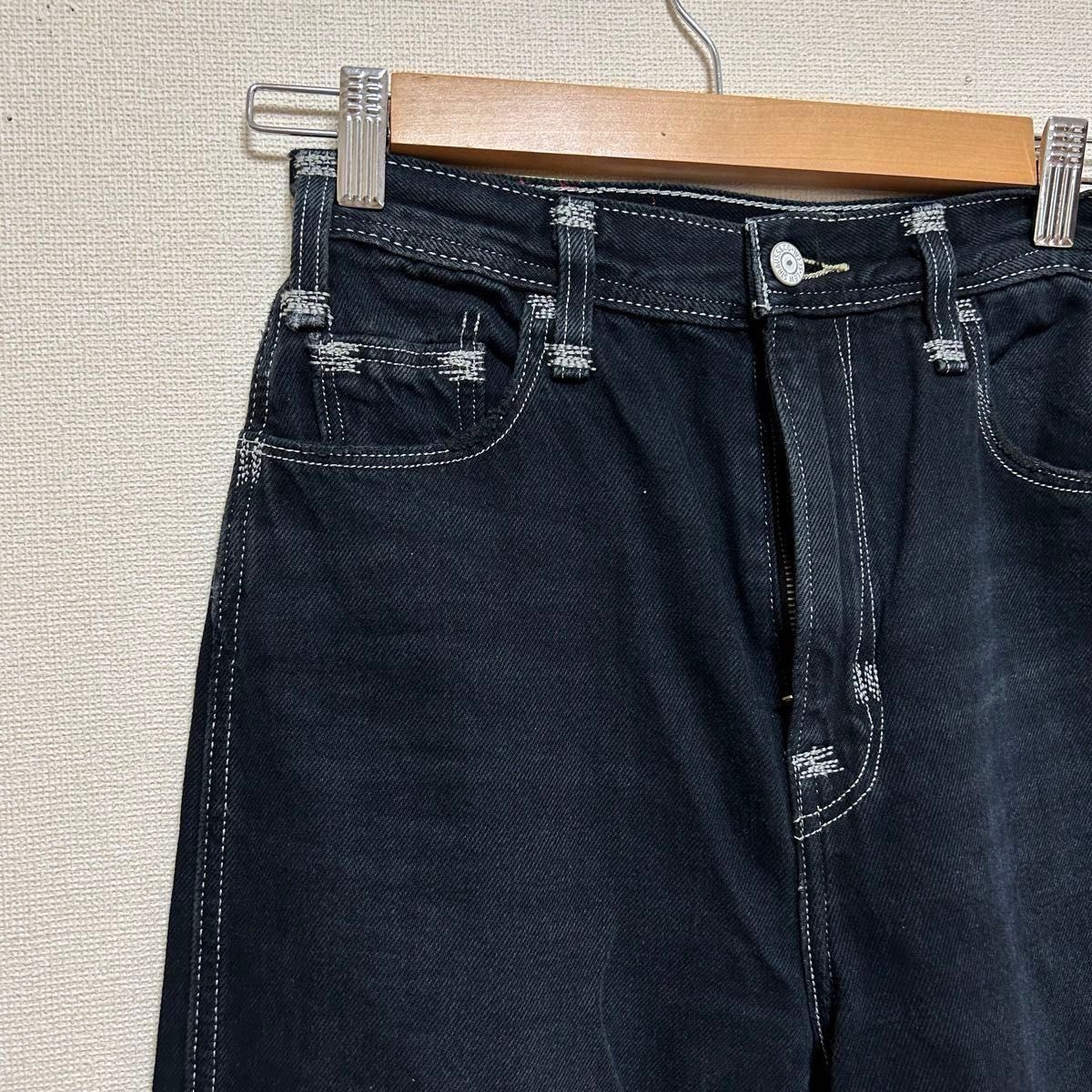 Levi's REDリーバイスレッド HIGH LOOSE TAPERハイルーズ Levi's REDリーバイスレッド HIGH LOOSE TAPERハイルーズ
