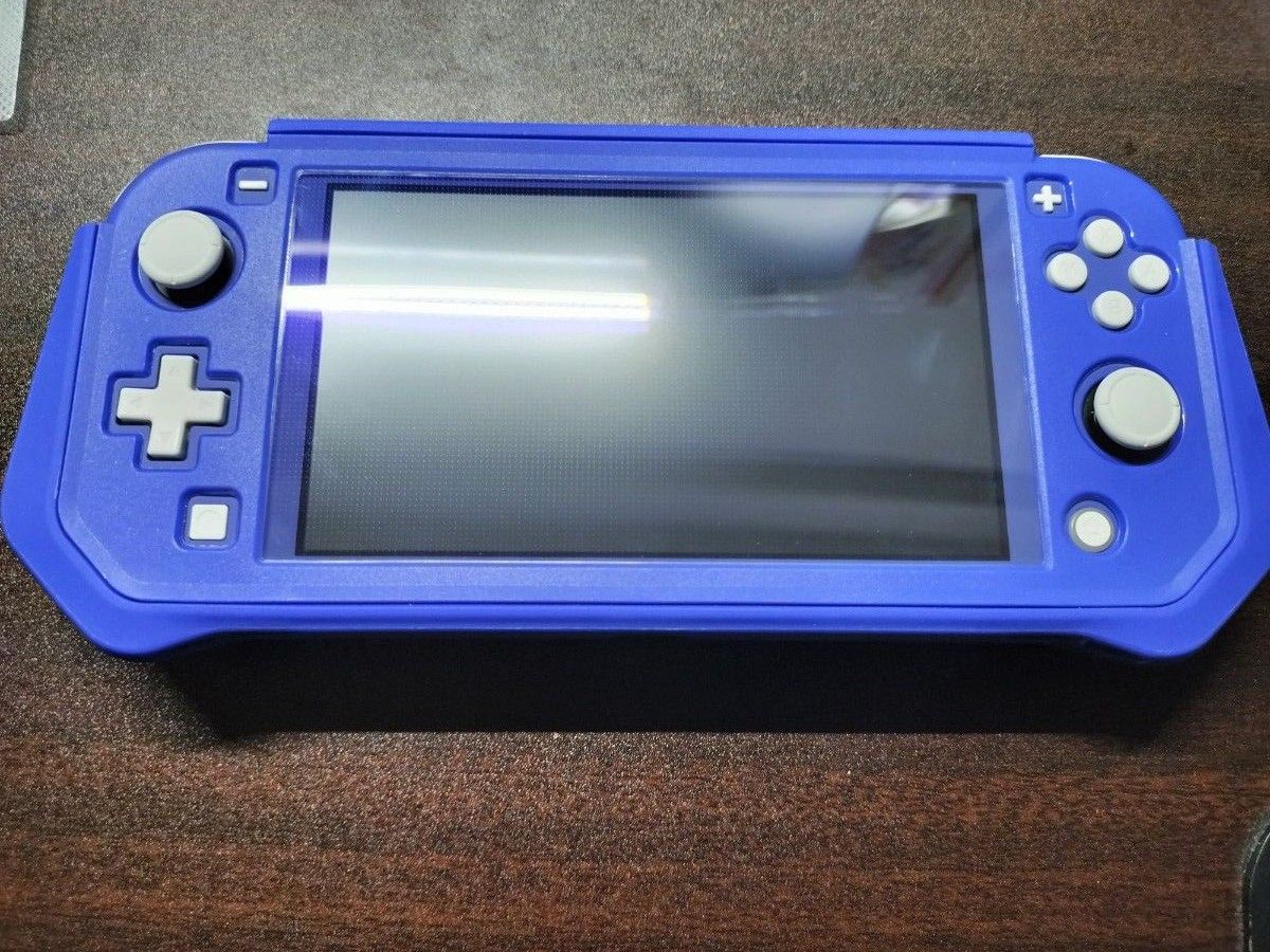 Switch Lite スイッチライト Nintendo 任天堂 ブルー カバー SDカード64GBつき Switch Lite スイッチライト Nintendo 任天堂 ブルー カバー SDカード64GBつき