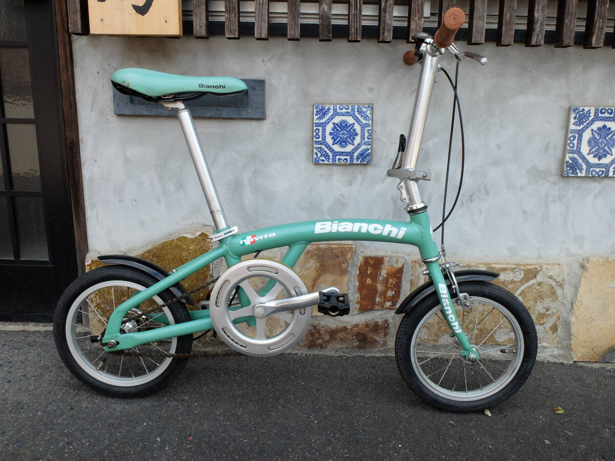 Bianchi Novita ビアンキ・ノビータ　のび太♪　14インチホイール　ミニベロ　チェレステカラー　使用感の薄い美車です。_画像1