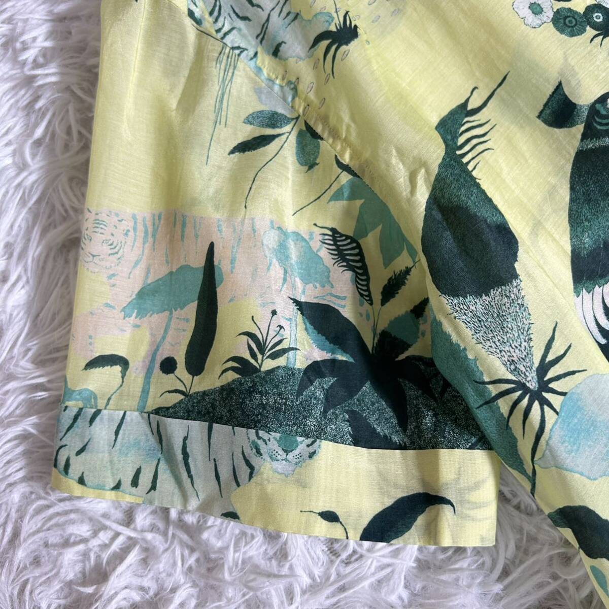  as good as new [ unused ]KEITA MARUYAMA Keita Maruyama short sleeves shirt open color total pattern animal pattern . pattern yellow 01 size cupra material 