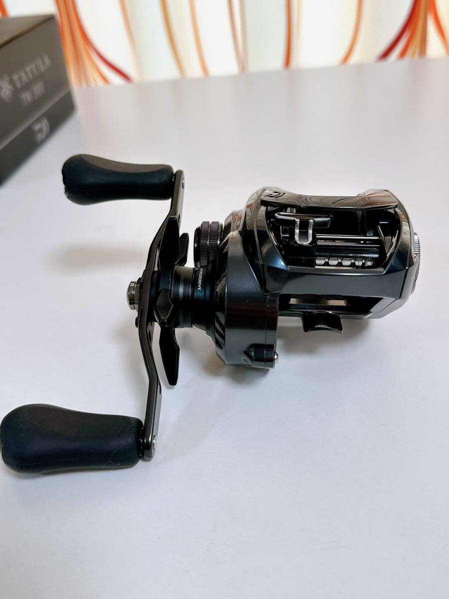 新品未使用　ダイワ 21 タトゥーラ TW 300 DAIWA TATULA