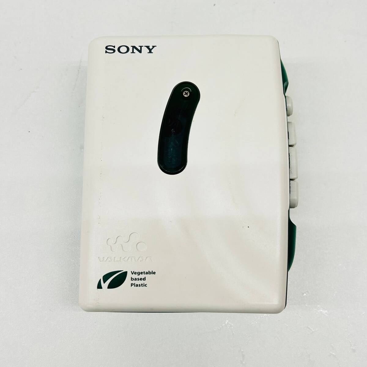 X556-K32-2893◎ SONY ソニー WALKMAN ウォークマン WM-FX202 ラジオカセットプレーヤー Vegetable based plastic_画像2