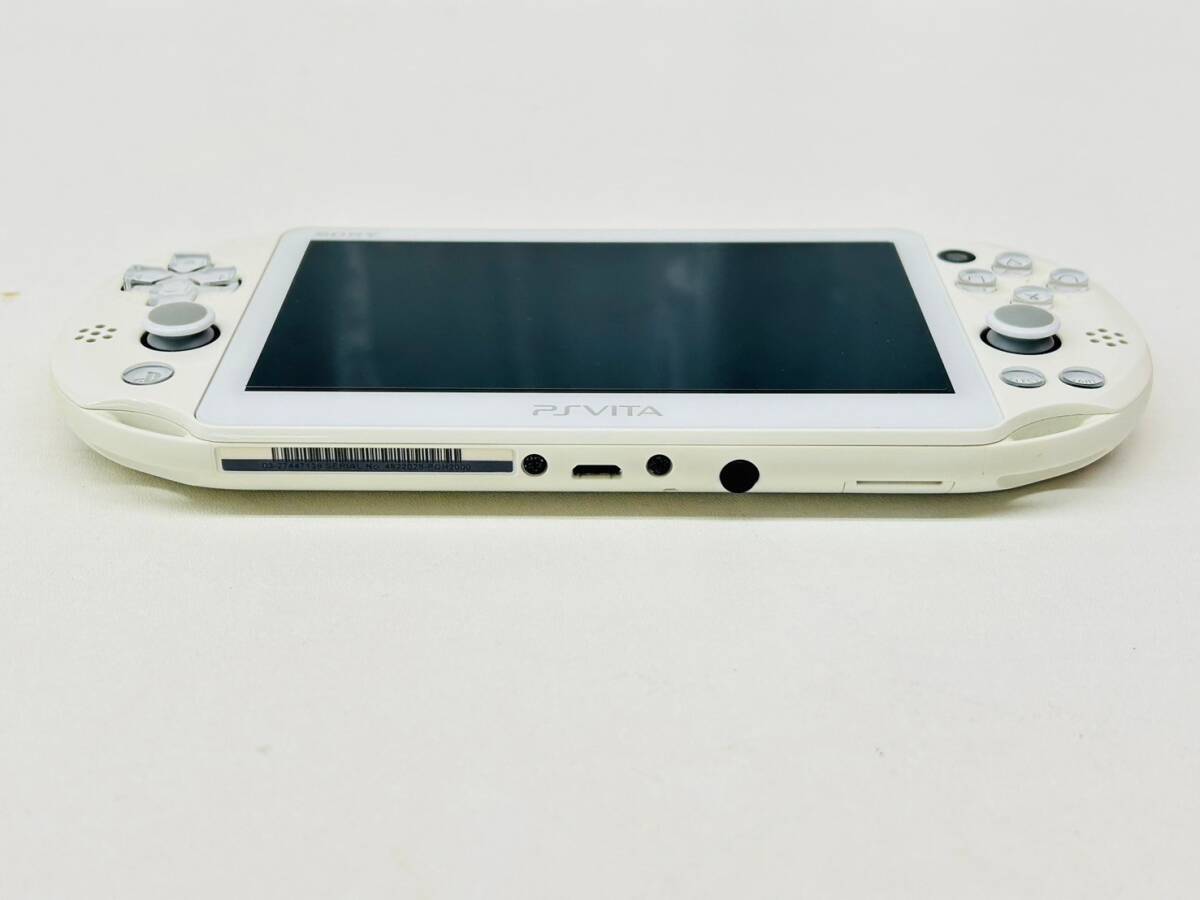 X717-O33-1398 SONY ソニー / PlayStation Vita PSVITA / 本体 PCH-2000 White ホワイト_画像4