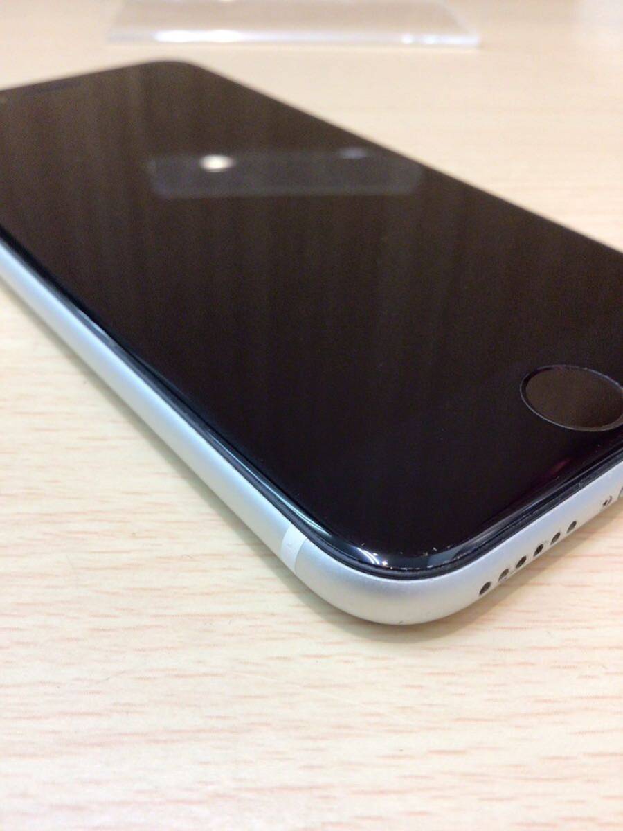 iPhoneSE 第二世代 初期化済み SIMフリー ホワイト 64GB 利用制限◯の画像6