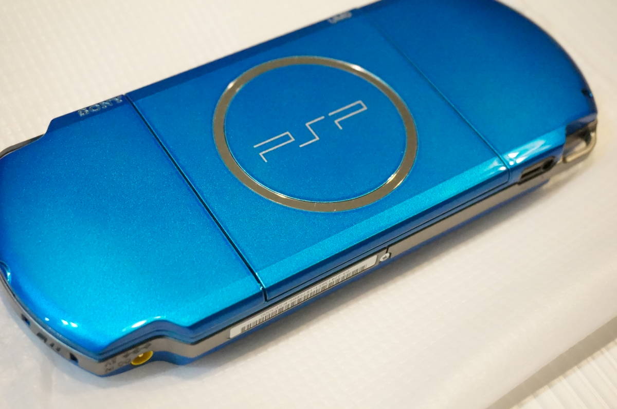 ☆新品同様☆ PSP - 3000 ブルー blue SONY メモリースティック付 本体 美品_画像6