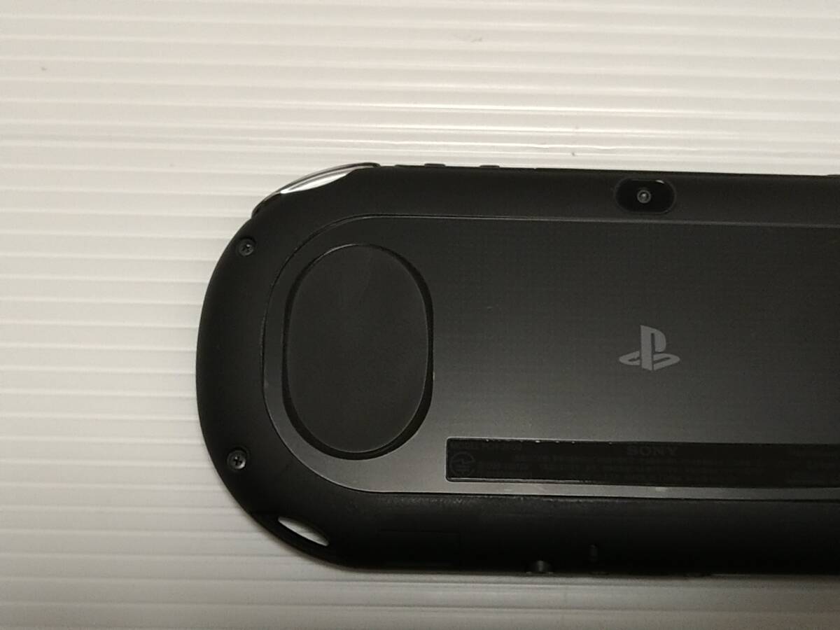 ☆ 美品 ☆ PSVITA 2000 ブラック black 本体 vita 8GB メモリーカード ビータ _画像5