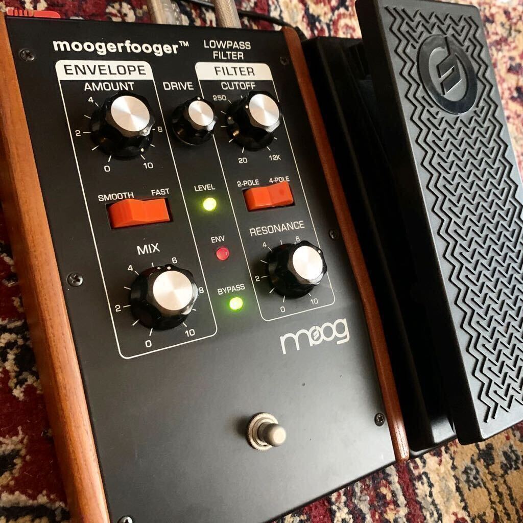  редкость эффектор рабочий товар MOOG inc. moogerfooger LOW PASS FILTER MF-101 Moug DTM low Pas фильтр expression педаль приложен 