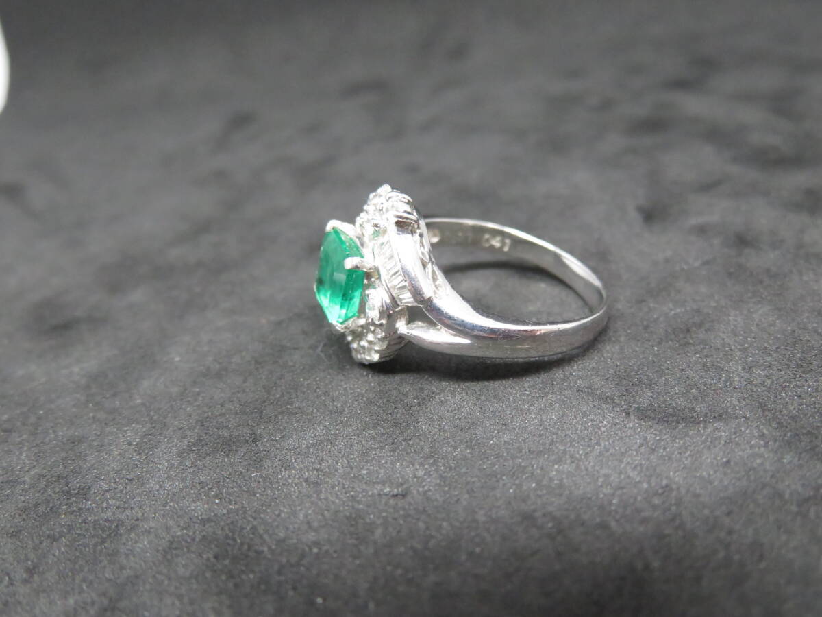 [ time machine ]*pt900* emerald ring *No7* including carriage *