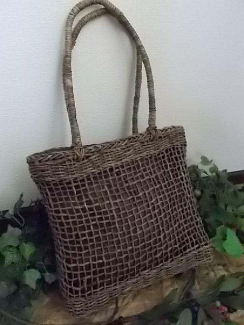 つる草のバッグ 新品◆幅30㎝ 高さ26㎝◆タイ王国製　_画像1