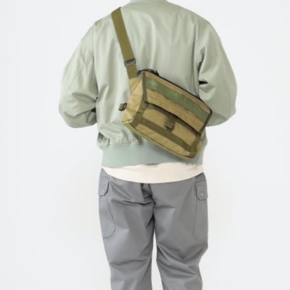 BRIEFING × BEAMS PLUS / 別注 FLEET MESSENGER BAG KHAKI BRIEFING × BEAMS PLUS / 別注 FLEET MESSENGER BAG KHAKI