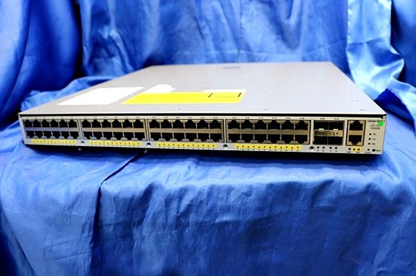 CISCO/シスコ Cataryst 4948E-F イーサネットスイッチ ★WS-C4948E-F/V★　50760Y_画像1