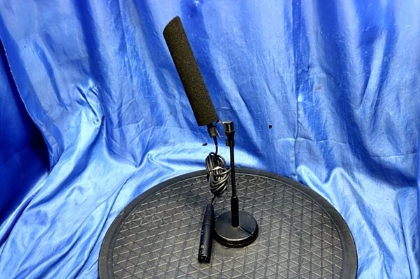 AKG Ahkah ge-C747 capacitor type Goose neck microphone C747 mice stand attaching 50802Y