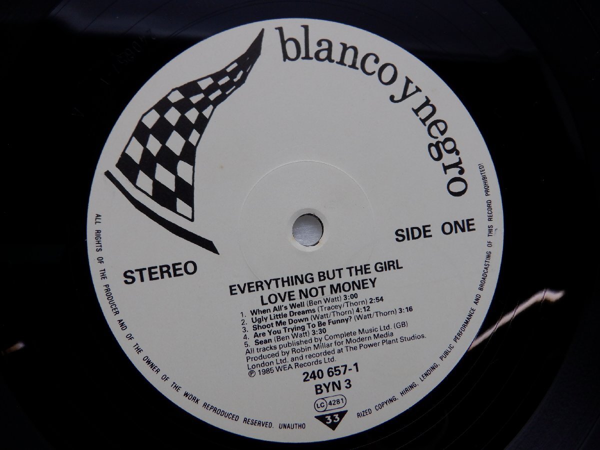 【EU盤】Everything But The Girl(エヴリシング・バット・ザ・ガール)「Love Not Money」LP/Blanco Y Negro(240 657-1)/Rock_画像2