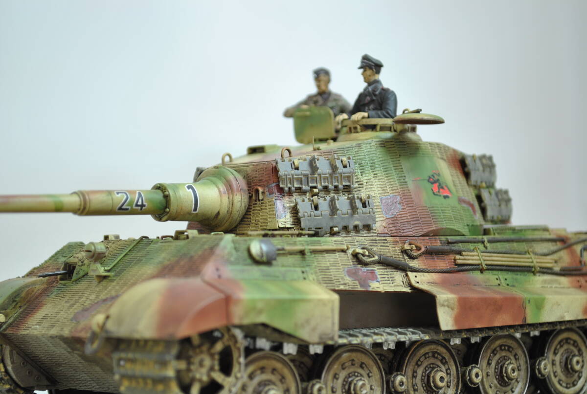 1/35　完成品　MENG　キングタイガーヘンシェル型_画像1