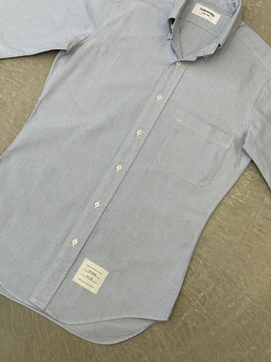  Tom Brown оскфорд рубашка с коротким рукавом голубой 0 THOM BROWNE рубашка с коротким рукавом кнопка down хлопок кнопка down рубашка casual 