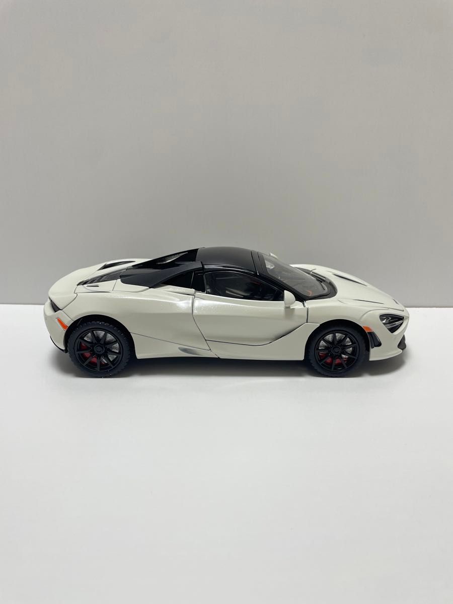 1/24 マクラーレン McLaren 720S ホワイト 白 ミニカー Amazon.co.jp: Pink Slips 1:24 W6 McLaren 720S ダイキャスト