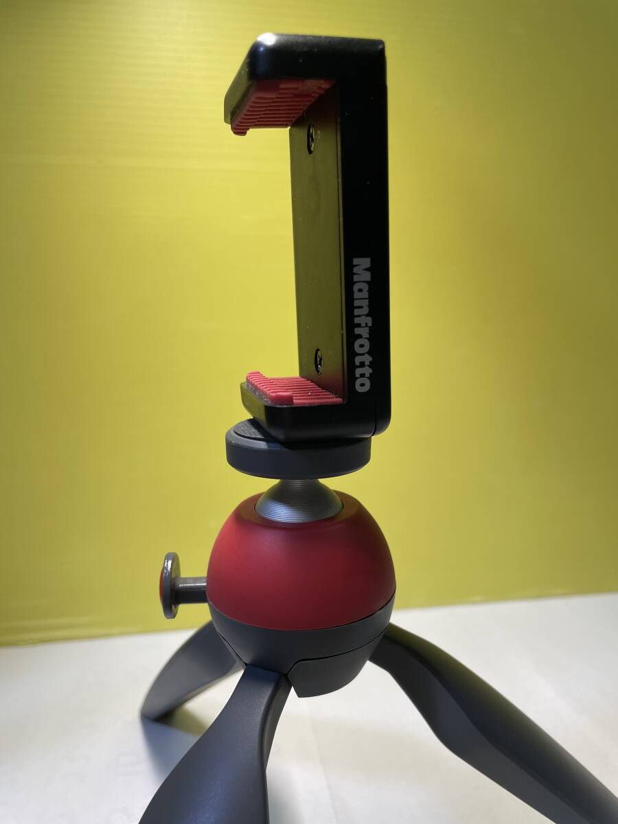 Manfrotto マンフロット ミニ三脚 ハンドグリップ MTPIXI-RD レッド スマートフォンアダプター付属_画像4